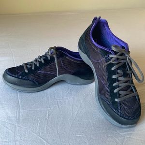Dansko Shoes Dansko Sabrina Black Violet Suede Walking Shoes Size 39 Size 8.5/ 9